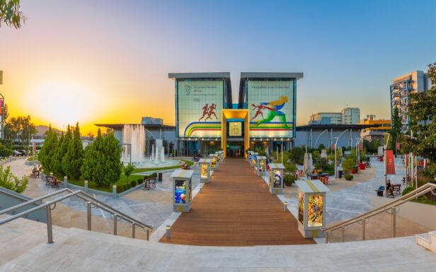Explore the Athens Olympic Museum and/or the aquarium of XPLORE Entertainment Center through guided tours by experts.
